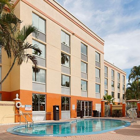 Best Western Fort Myers Inn And Suites Зручності фото