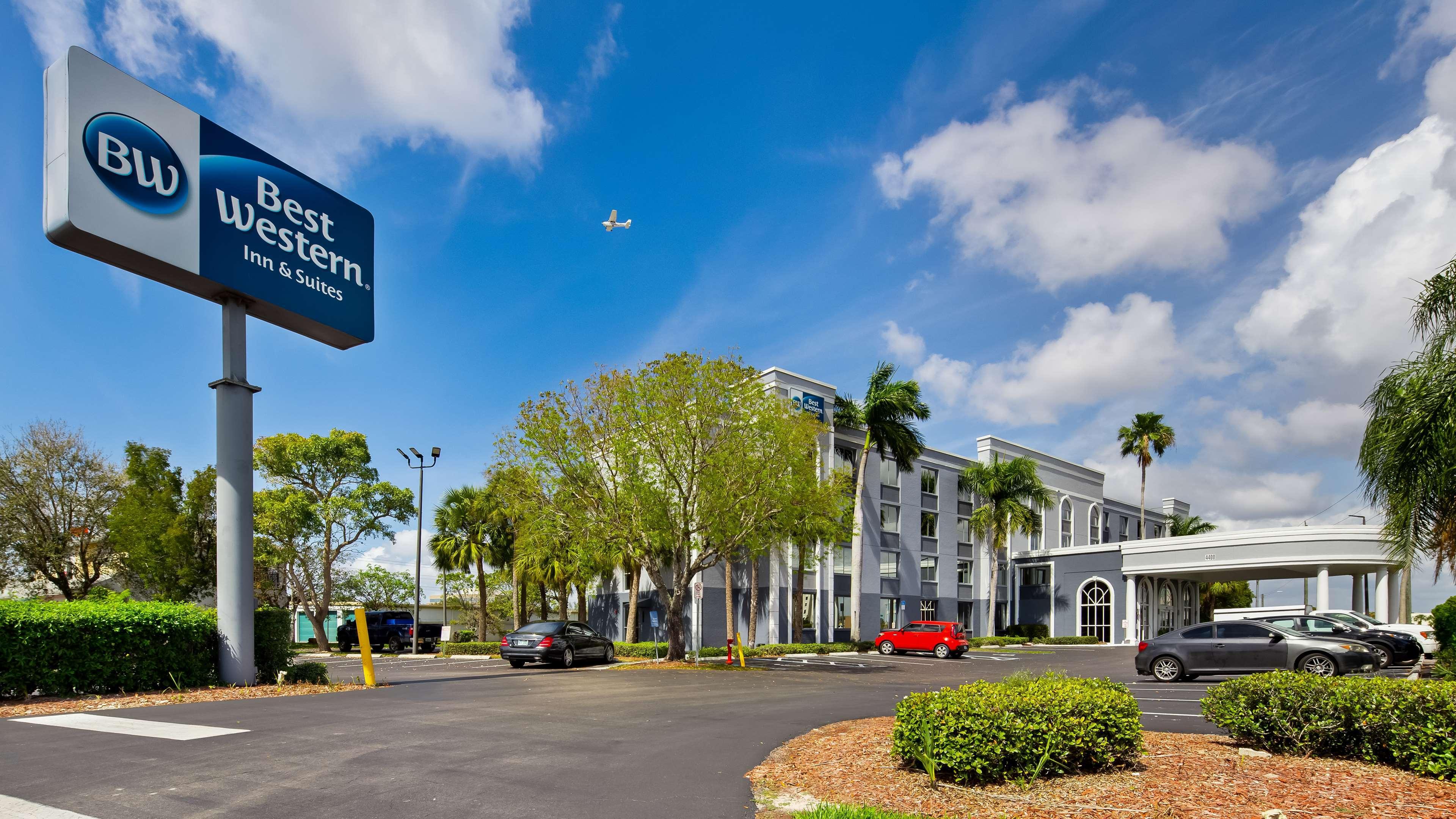 Best Western Fort Myers Inn And Suites Екстер'єр фото